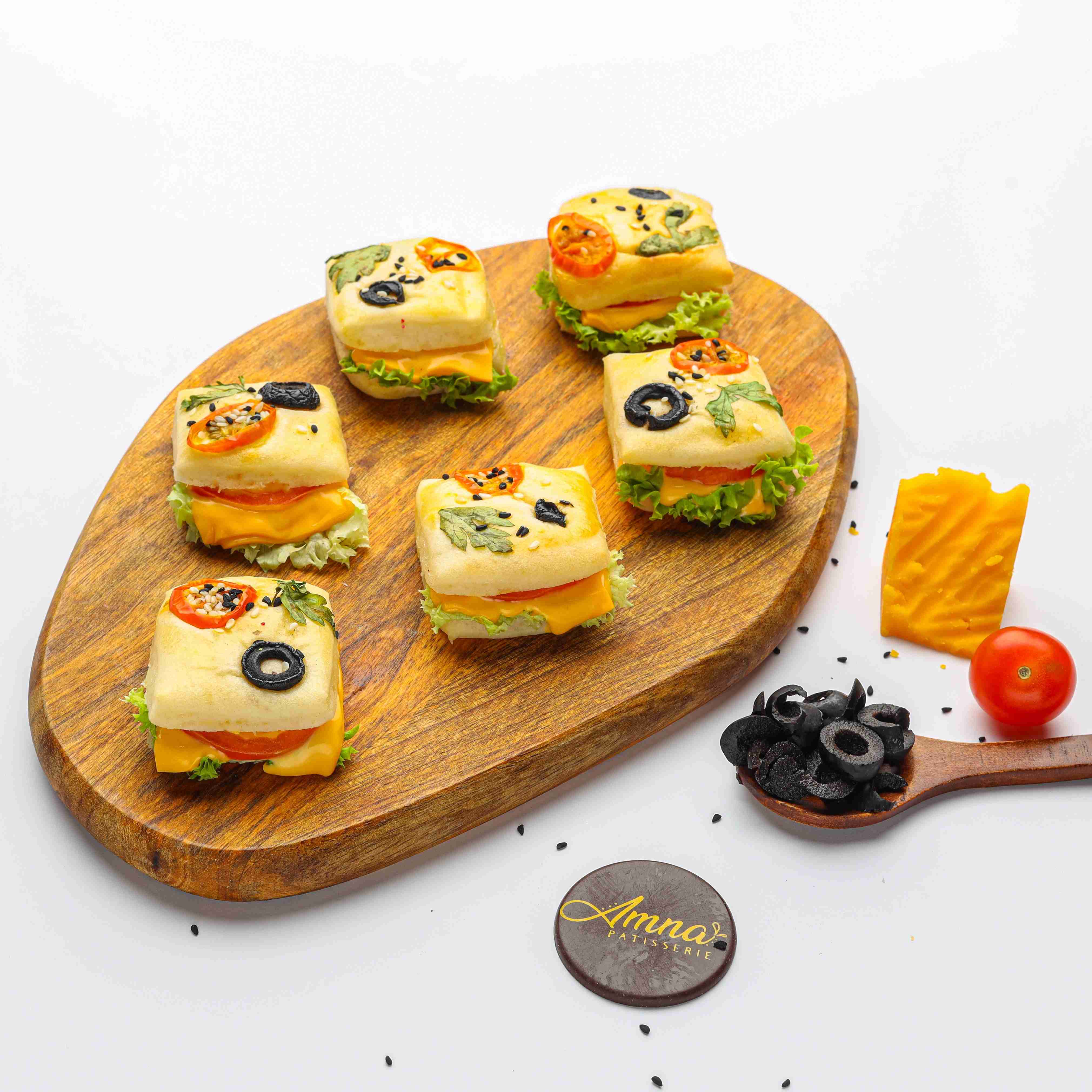 Decorated Bread with Cheddar Cheese & Tomato