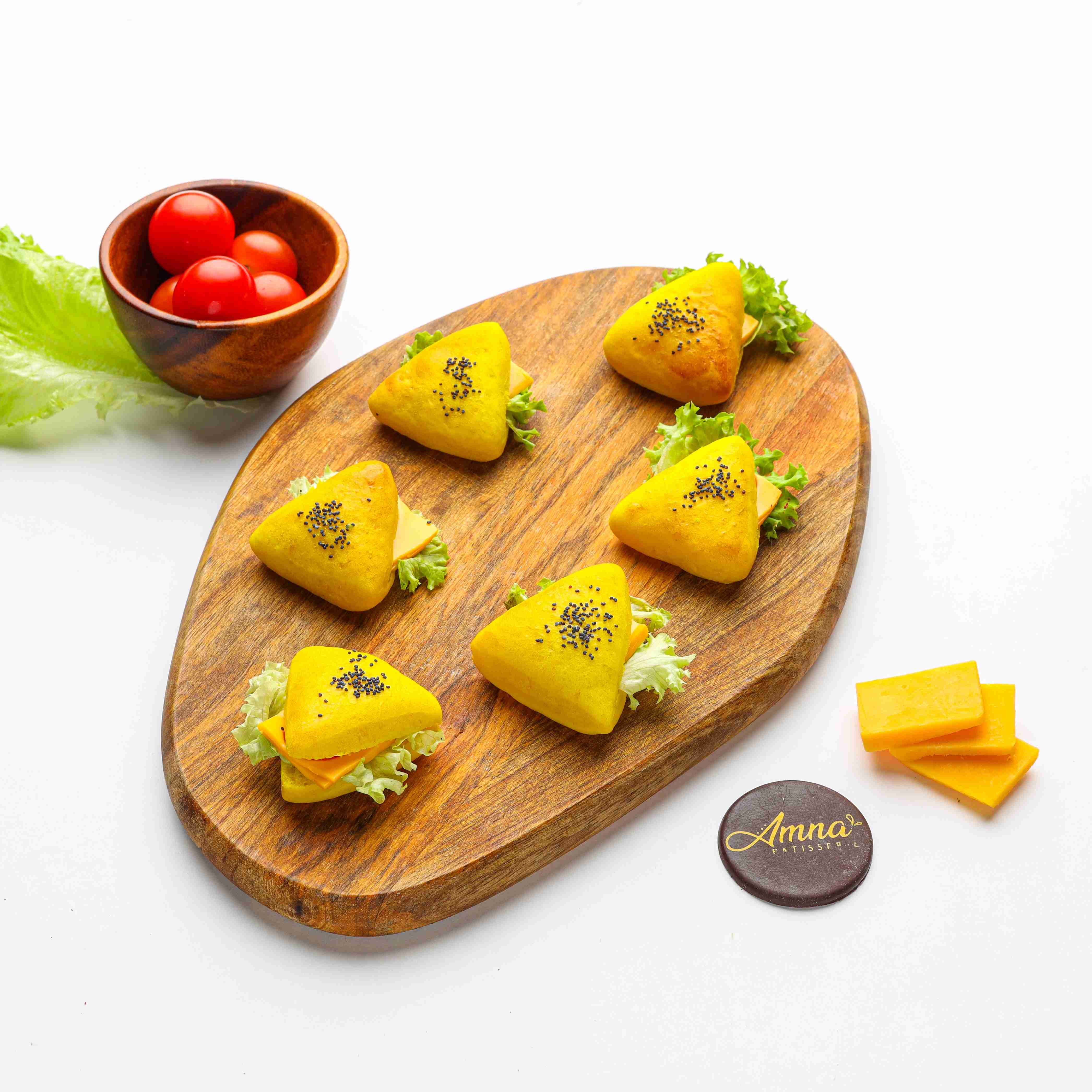 Yellow Triangle Bread With Cheese & Tomato (12 pieces)